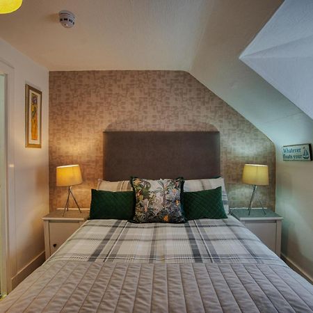 Pitfaranne Guest House Inverness Bagian luar foto