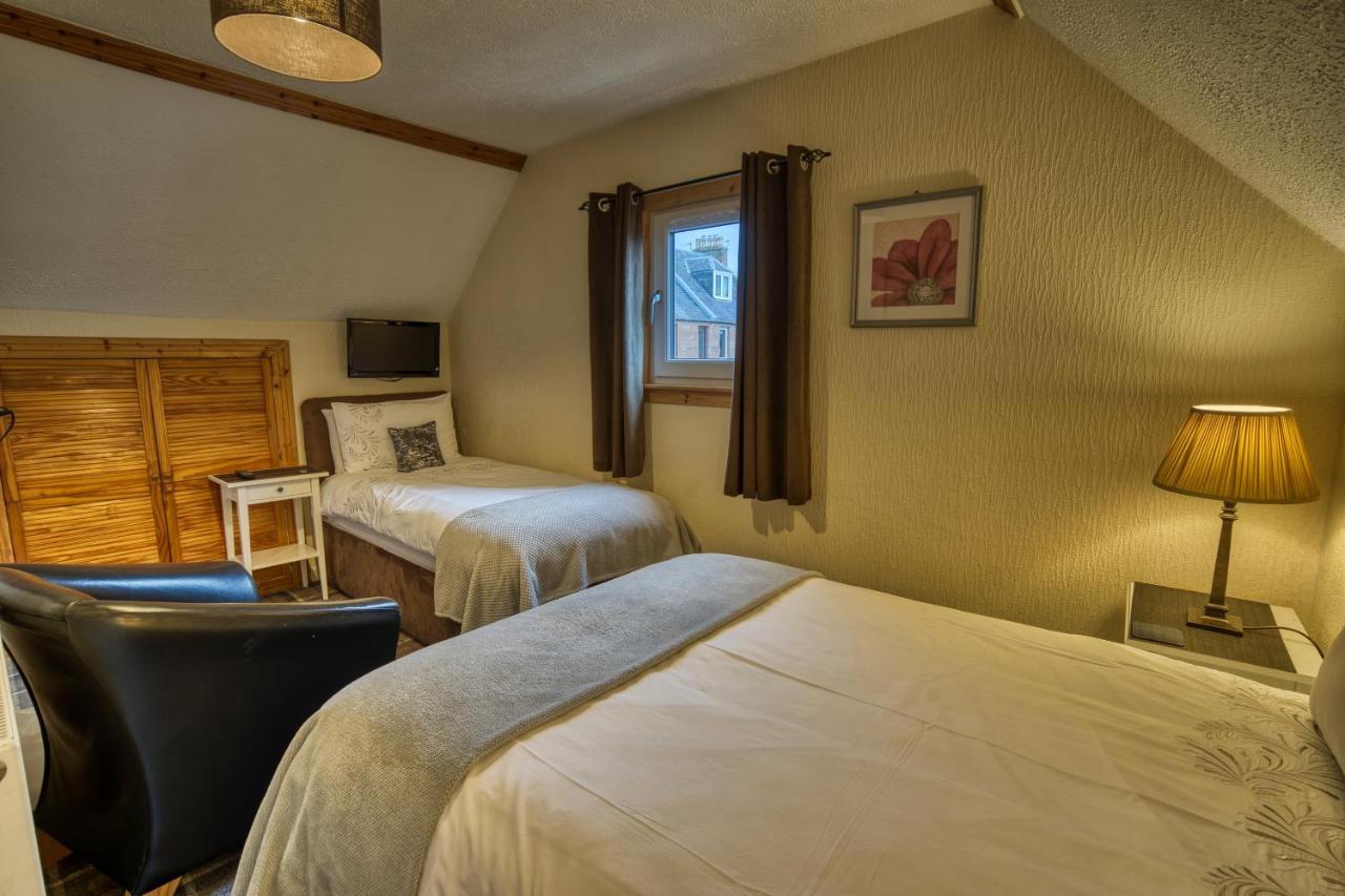 Pitfaranne Guest House Inverness Bagian luar foto