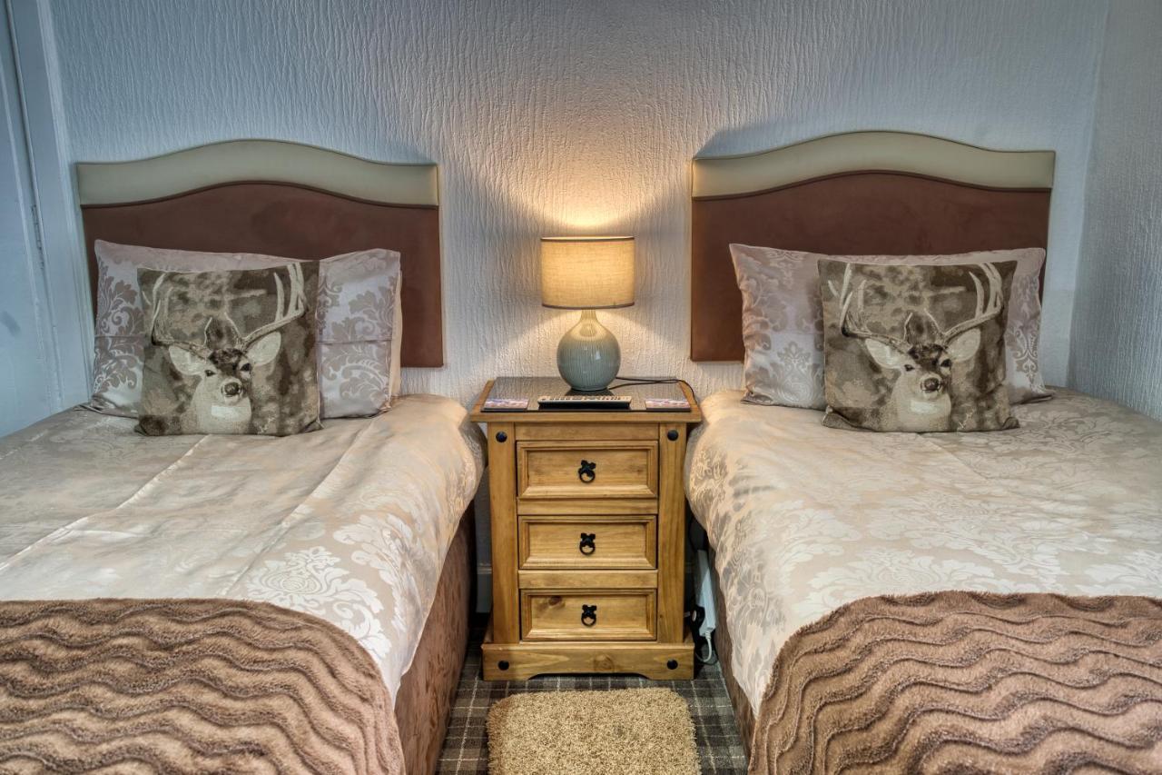 Pitfaranne Guest House Inverness Bagian luar foto