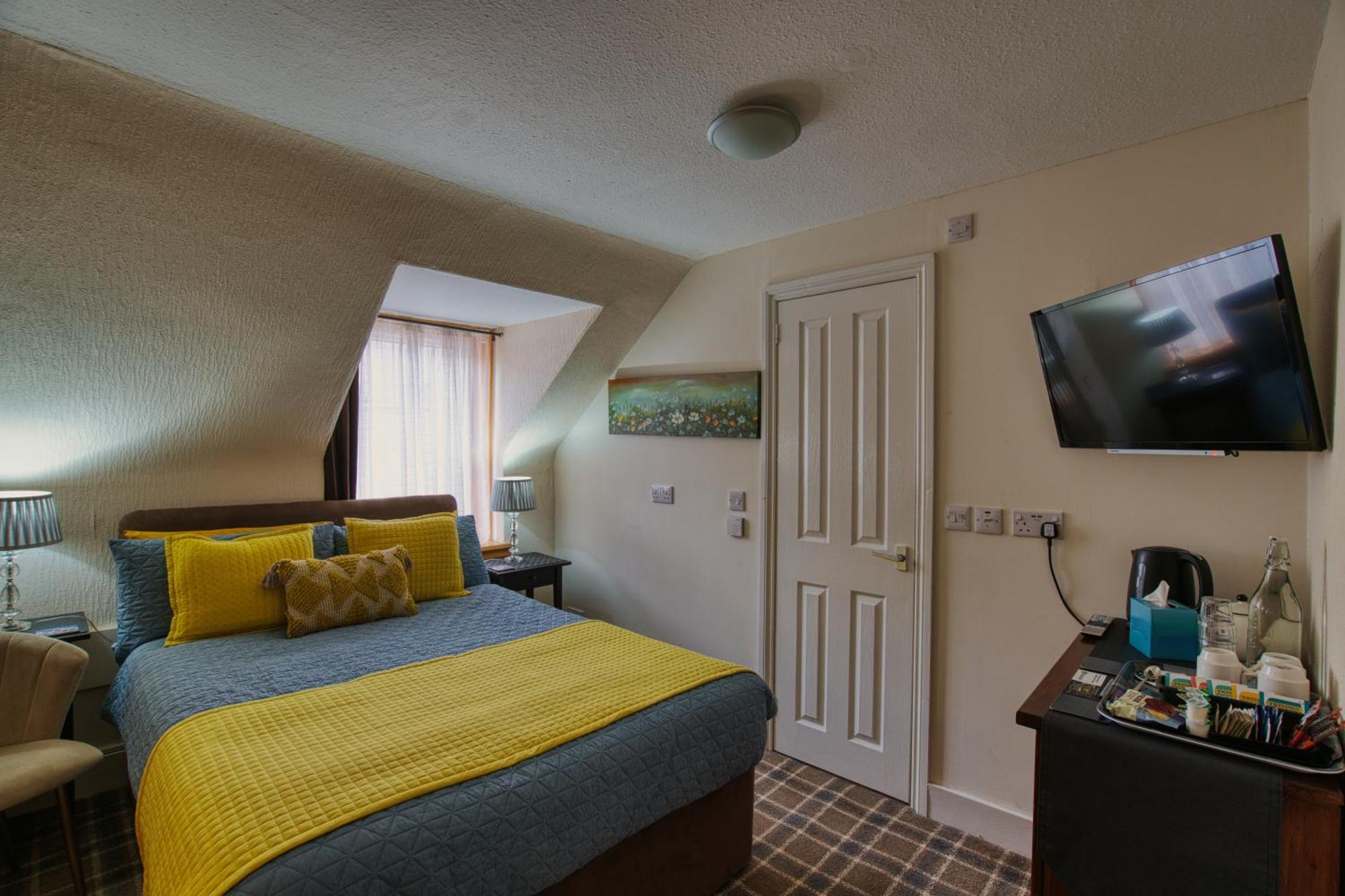 Pitfaranne Guest House Inverness Bagian luar foto