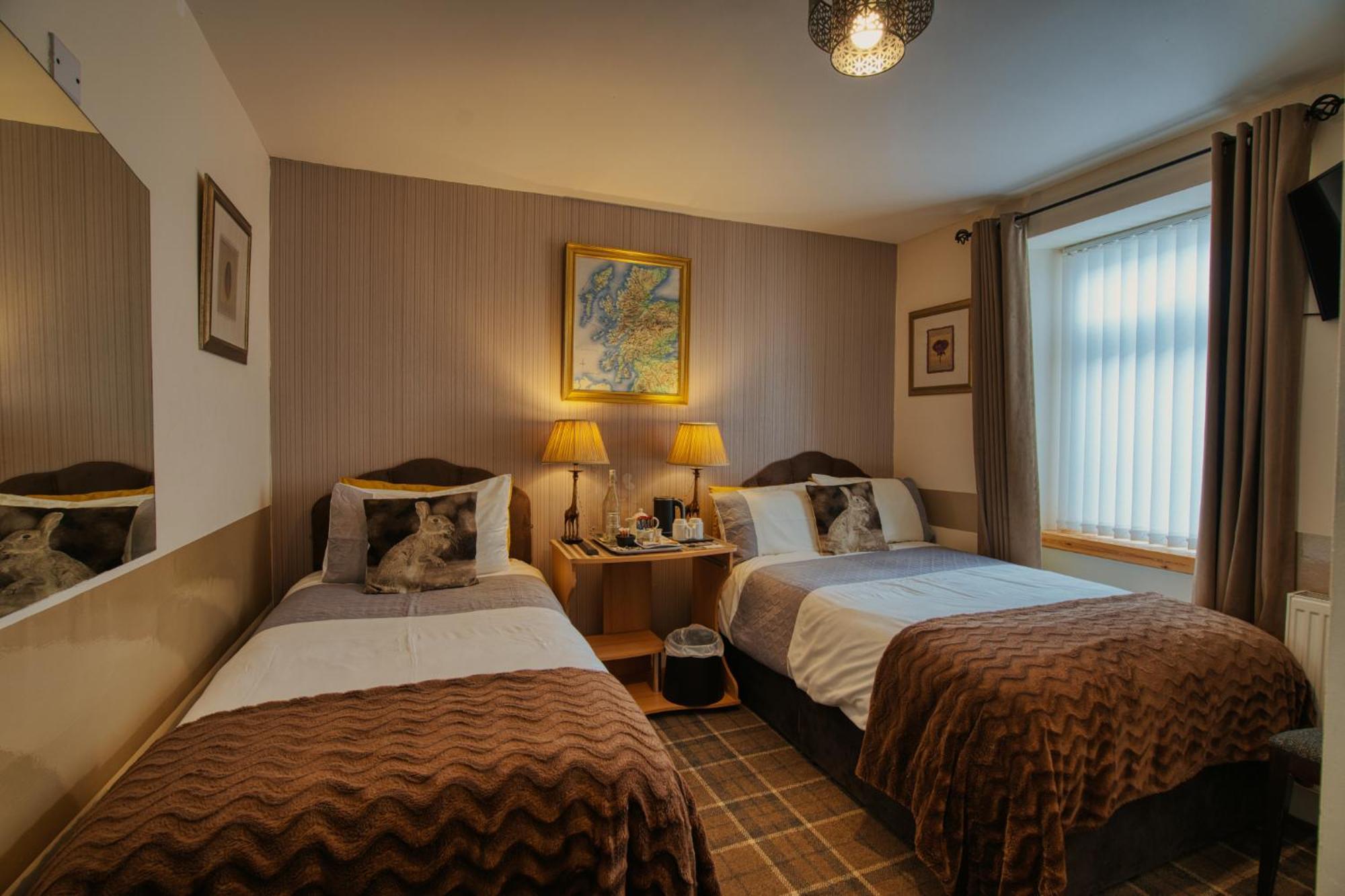 Pitfaranne Guest House Inverness Bagian luar foto