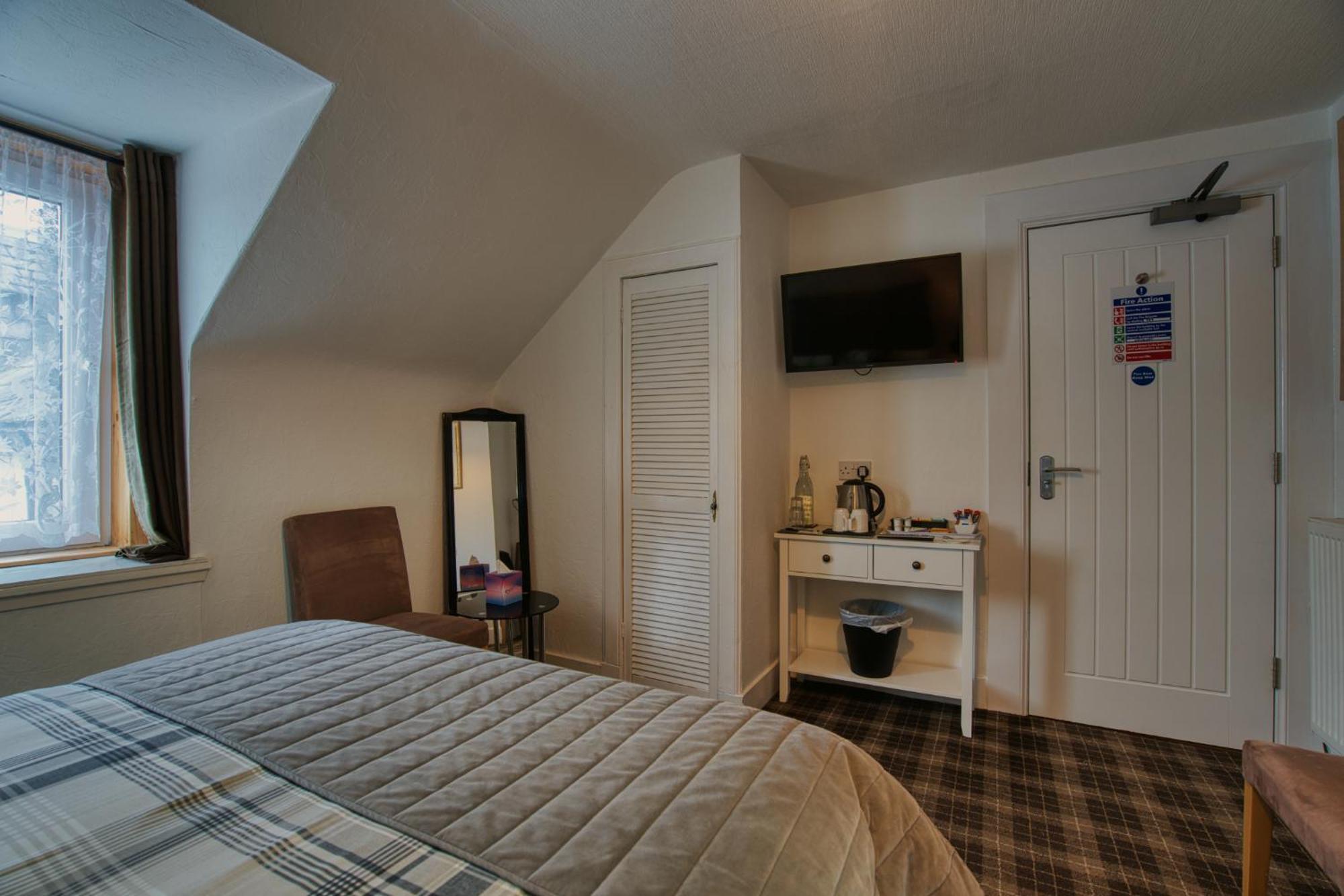 Pitfaranne Guest House Inverness Bagian luar foto